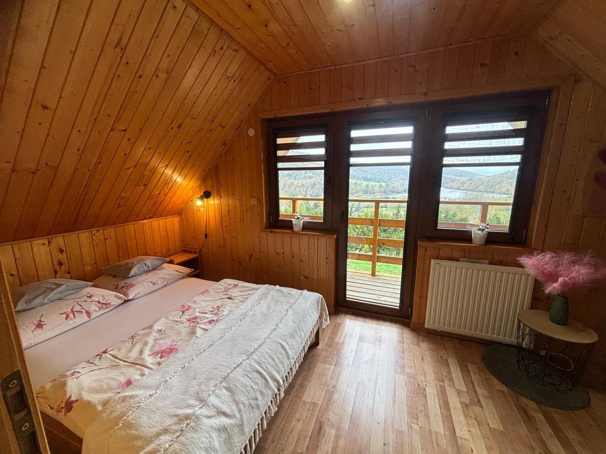 Chaty Na Cholewicy Domki Caloroczne Solina  Eksteriør bilde